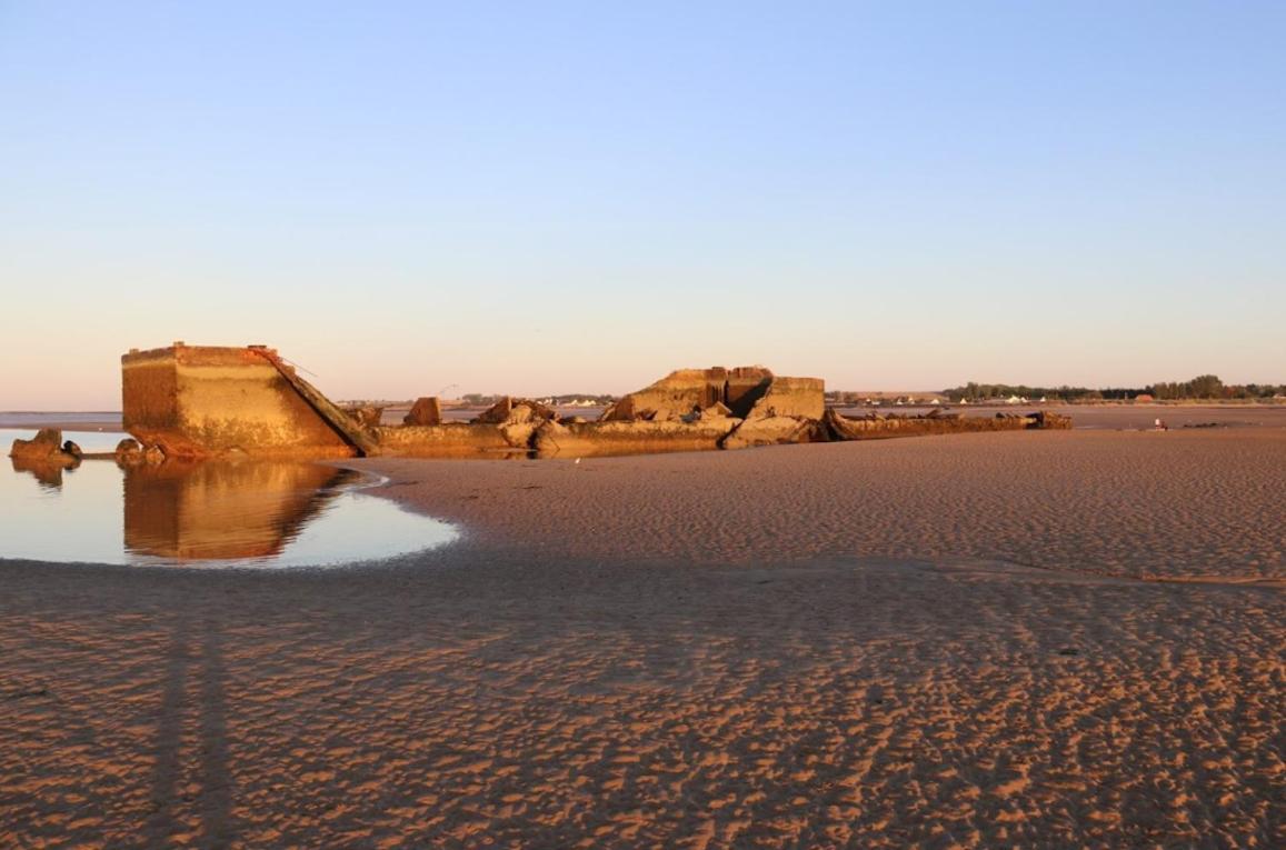 Gites En Normandie En Front De Mer A Asnelles , 3Km D'Arromanches, 10Km De Bayeux Kültér fotó