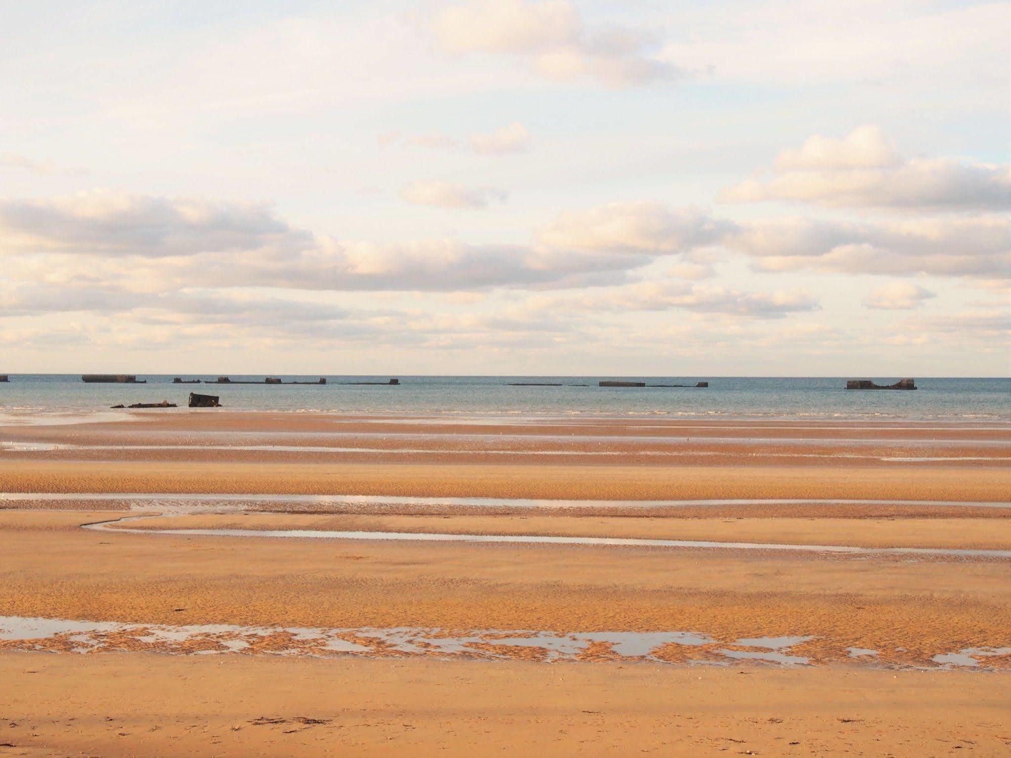 Gites En Normandie En Front De Mer A Asnelles , 3Km D'Arromanches, 10Km De Bayeux Kültér fotó